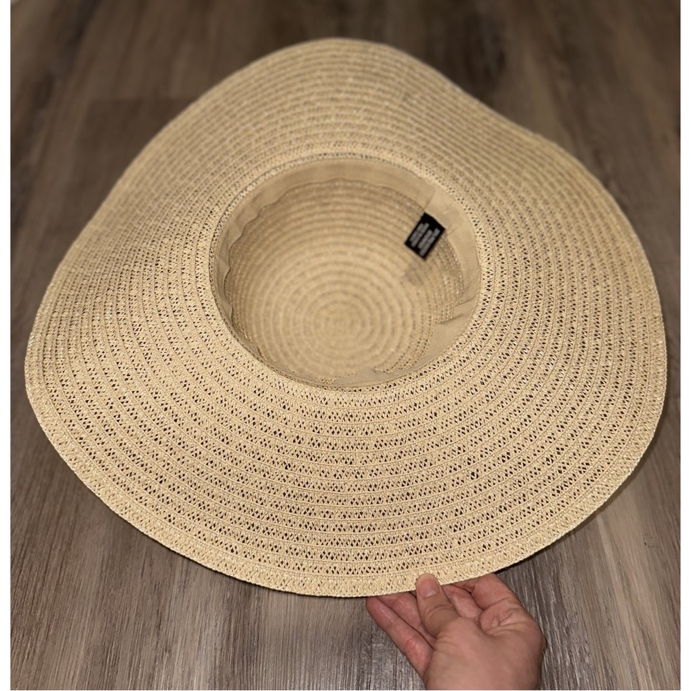 Old Navy Wide Brim Straw Sun Hat - Picture 3 of 3